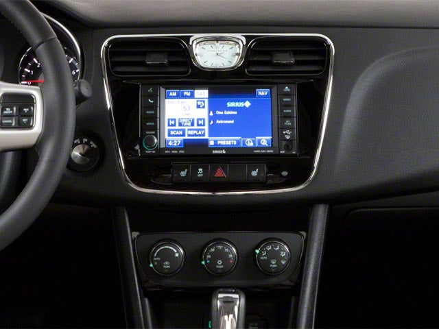 2013 Chrysler 200 LX