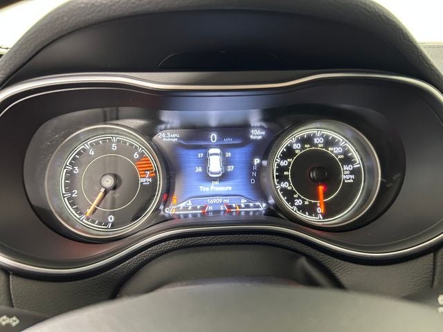 2023 Jeep Cherokee Altitude