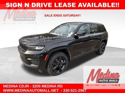 2025 Jeep Grand Cherokee Laredo