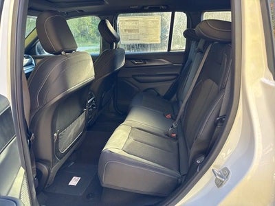 2025 Jeep Grand Cherokee Laredo X