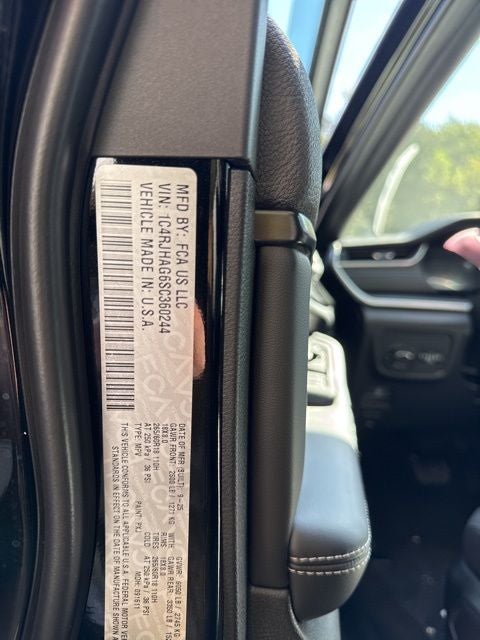 2025 Jeep Grand Cherokee Laredo X