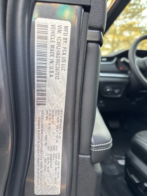 2025 Jeep Grand Cherokee Laredo