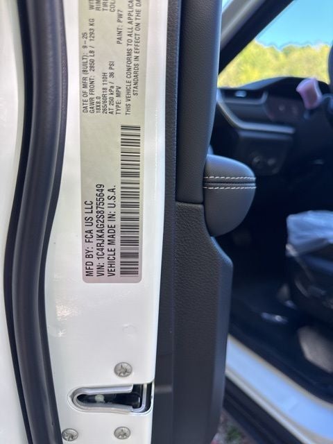 2025 Jeep Grand Cherokee L Laredo