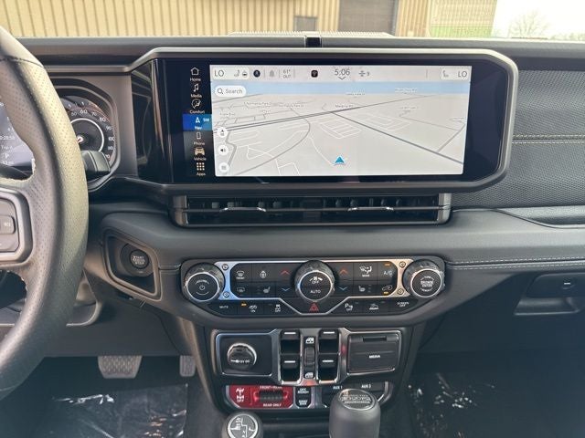 2025 Jeep Wrangler Rubicon 392