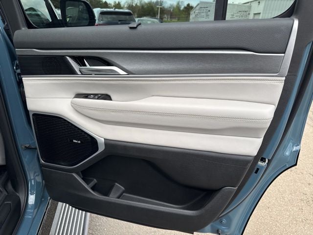 2026 Jeep Grand Wagoneer Limited Reserve