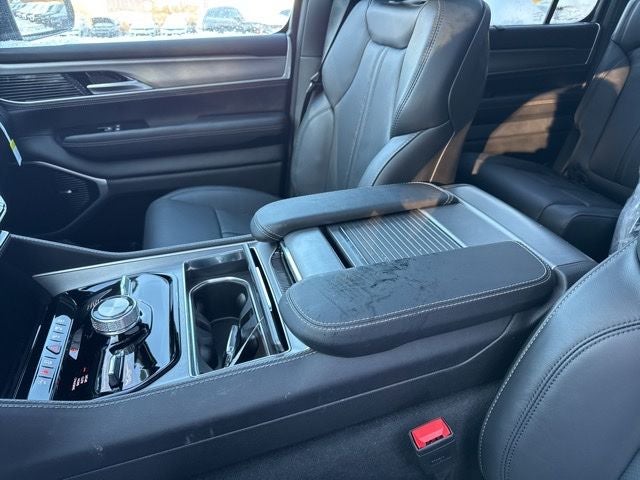 2026 Jeep Grand Wagoneer Limited Reserve