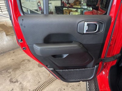 2022 Jeep Gladiator Overland