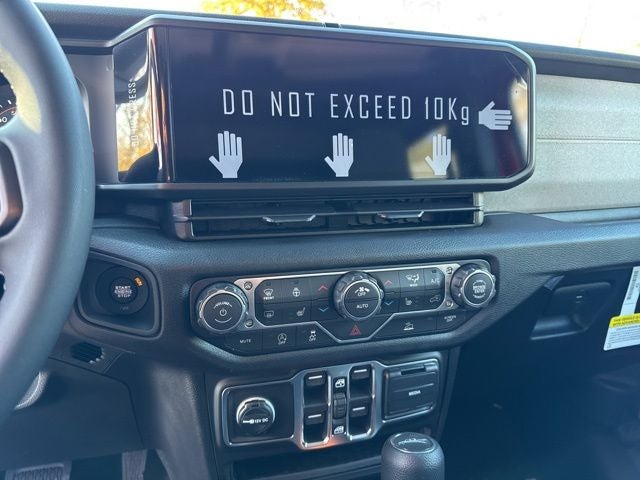 2026 Jeep Gladiator Sport S