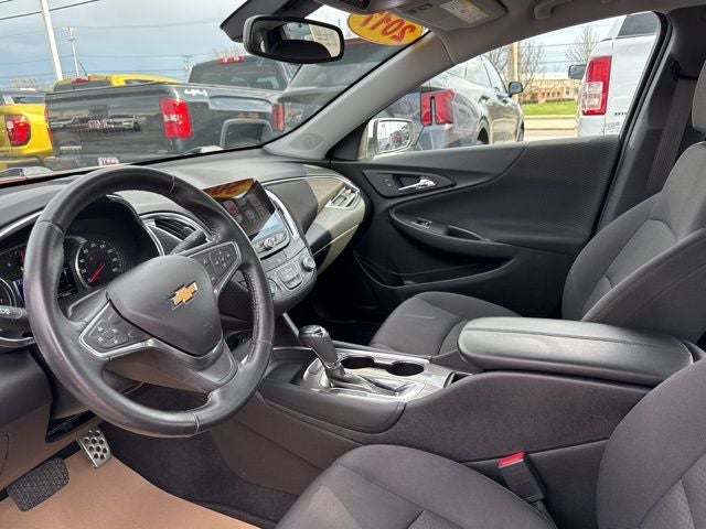 2017 Chevrolet Malibu LT 1LT