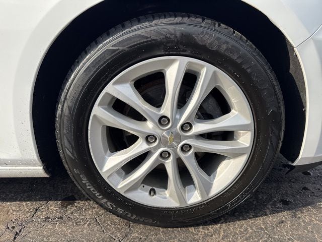 2017 Chevrolet Malibu LT 1LT