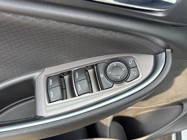 2017 Chevrolet Malibu LT 1LT