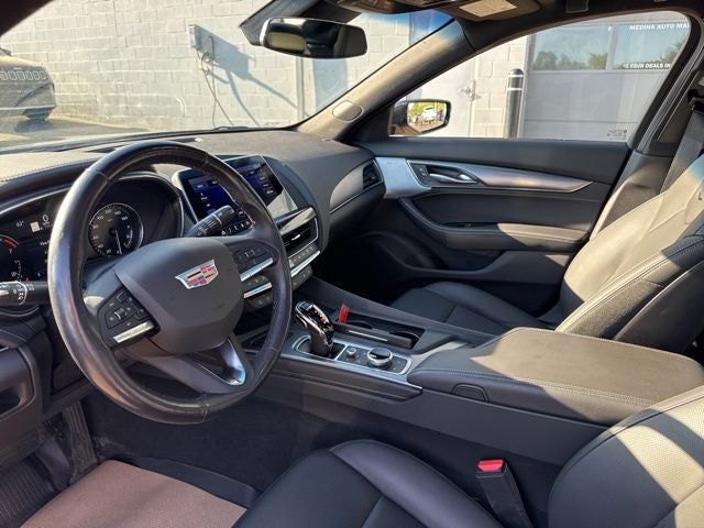2023 Cadillac CT5 Luxury