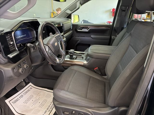 2023 Chevrolet Silverado 1500 LT LT1