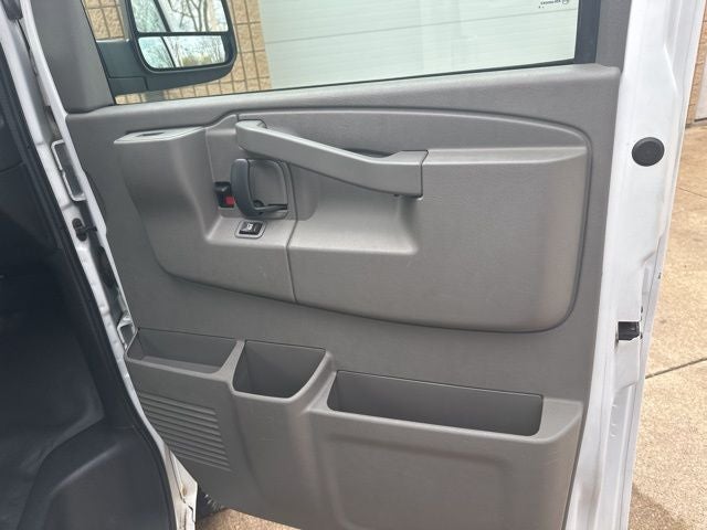 2017 Chevrolet Express 2500 Work Van Cargo