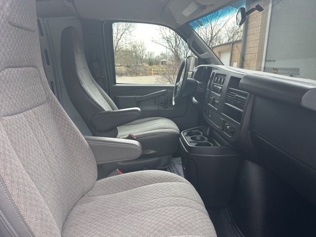2017 Chevrolet Express 2500 Work Van Cargo