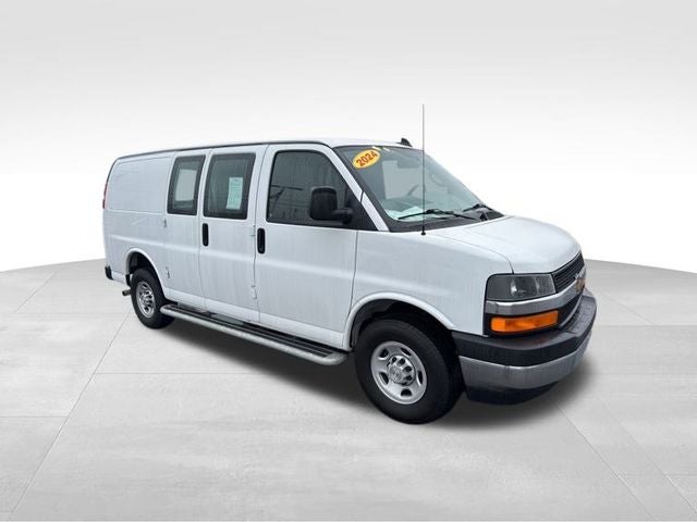 2024 Chevrolet Express 2500 Work Van Cargo