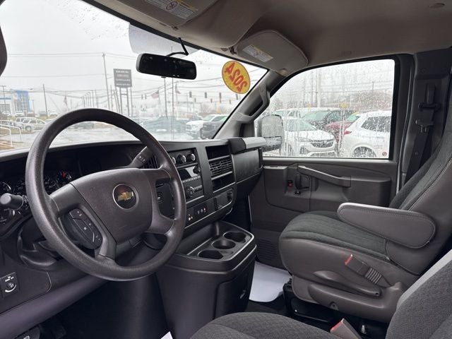 2024 Chevrolet Express 2500 Work Van Cargo