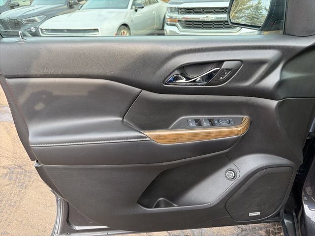 2017 GMC Acadia SLE-2