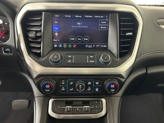 2023 GMC Acadia SLT