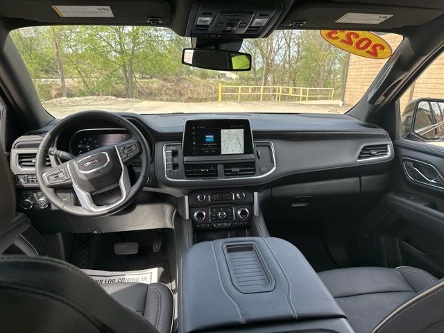 2023 GMC Yukon SLT