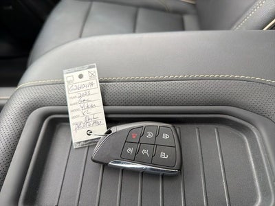 2023 GMC Yukon XL SLT