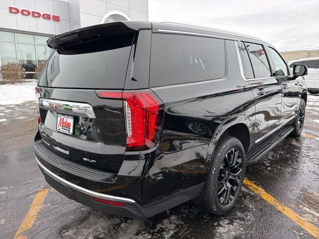2023 GMC Yukon XL SLT