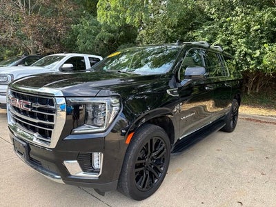 2023 GMC Yukon XL SLT