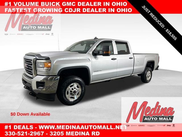 2015 GMC Sierra 4WD Crew Cab Short Box's photo