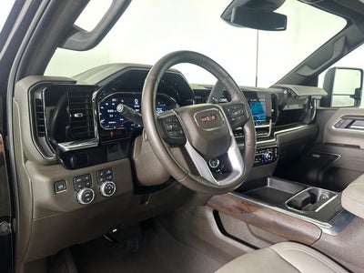 2025 GMC Sierra 3500HD SLT
