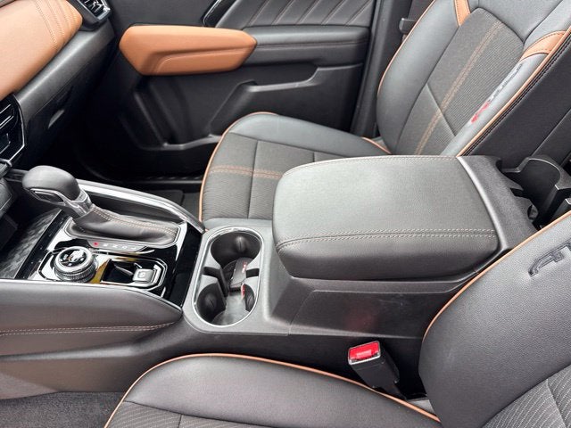 2023 GMC Canyon AT4