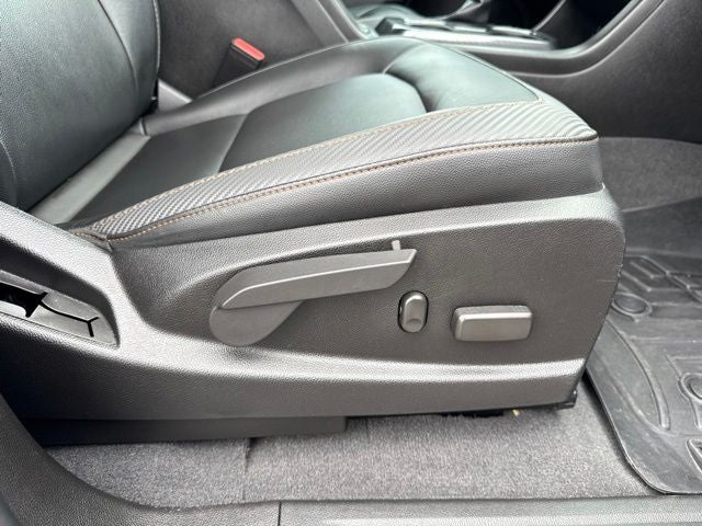 2021 GMC Canyon AT4 w/Leather