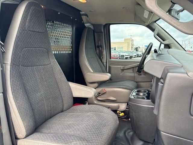 2025 GMC Savana 2500 Work Van
