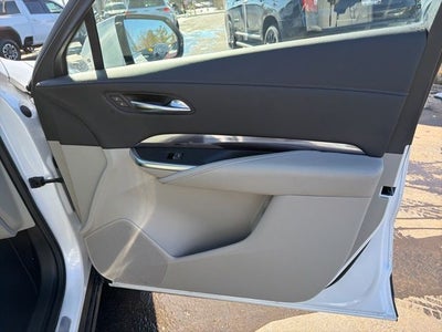 2022 Cadillac XT4 Luxury