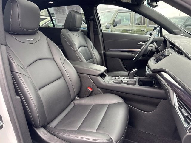 2023 Cadillac XT4 Luxury