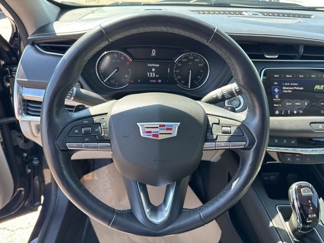 2023 Cadillac XT4 Luxury