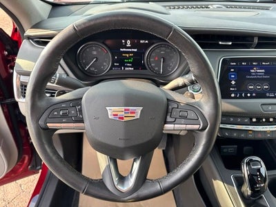 2023 Cadillac XT4 Premium Luxury