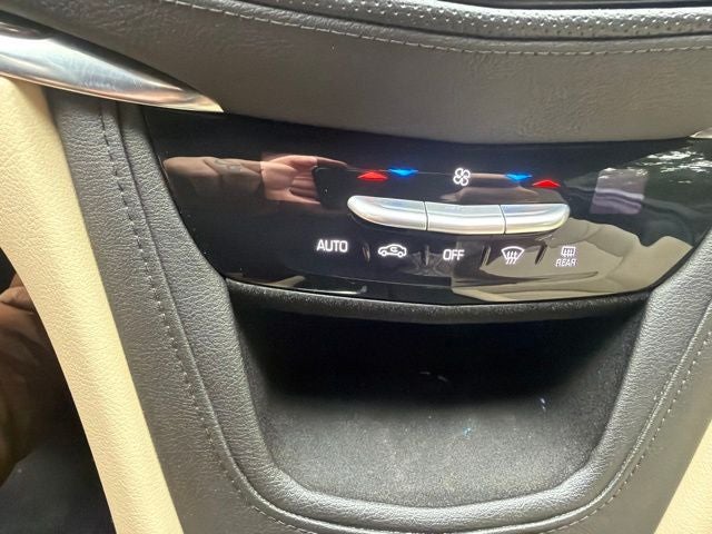 2017 Cadillac XT5 Base