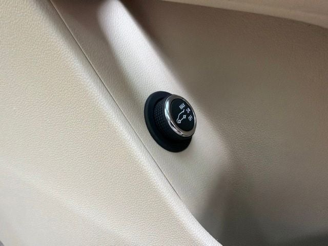 2017 Cadillac XT5 Base