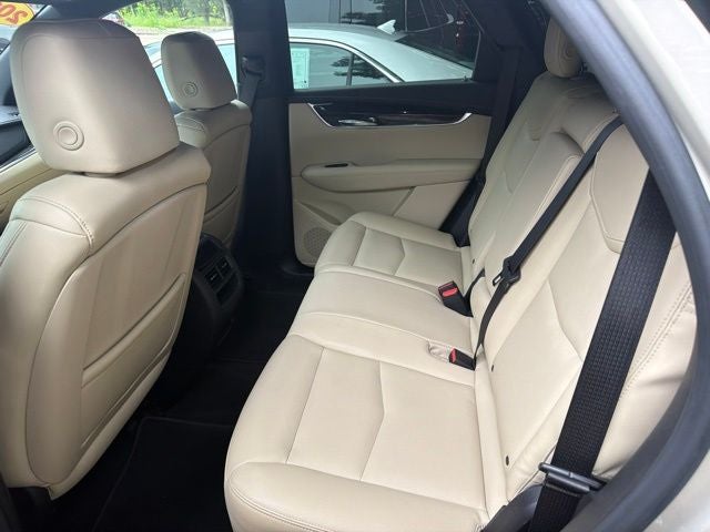 2017 Cadillac XT5 Base