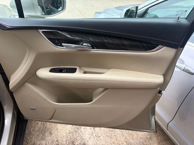 2017 Cadillac XT5 Base
