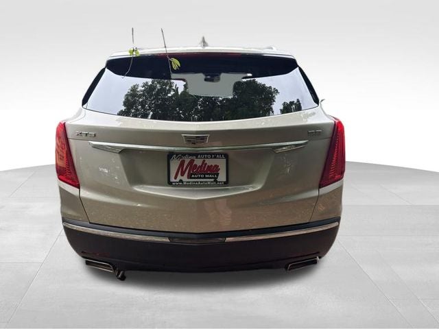 2017 Cadillac XT5 Base