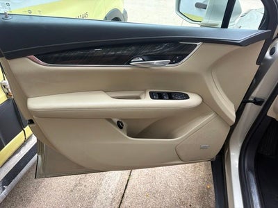 2017 Cadillac XT5 Base