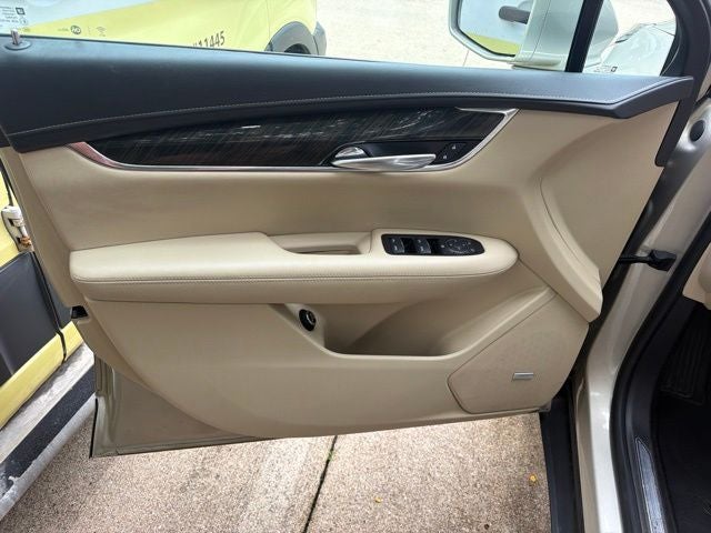2017 Cadillac XT5 Base