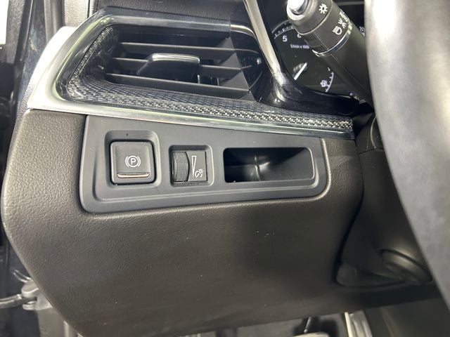 2023 Cadillac XT5 Sport