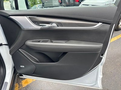 2025 Cadillac XT6 Sport