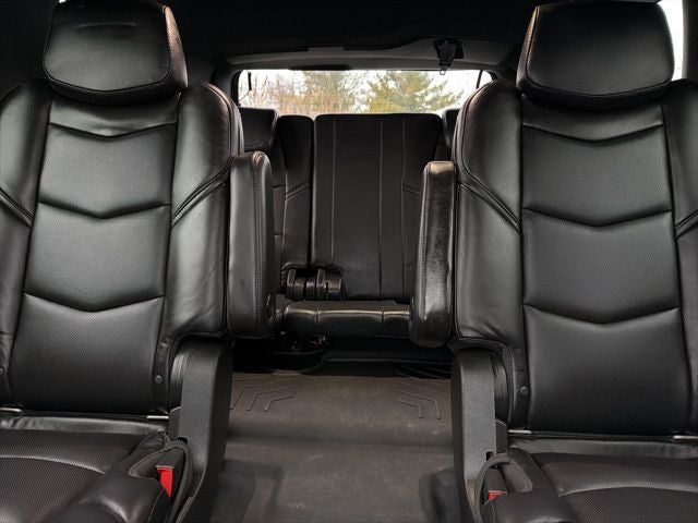 2016 Cadillac Escalade Platinum Edition