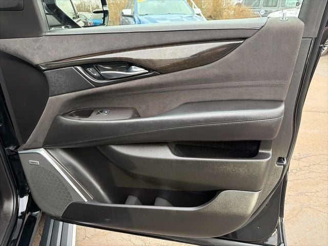 2016 Cadillac Escalade Platinum Edition