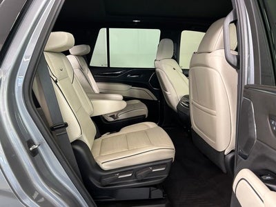 2024 Cadillac Escalade Sport