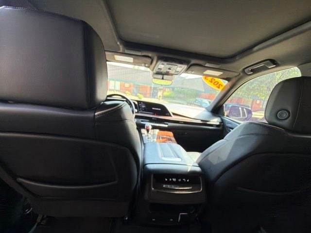 2023 Cadillac Escalade ESV Premium