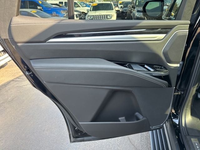 2025 Cadillac Escalade Sport